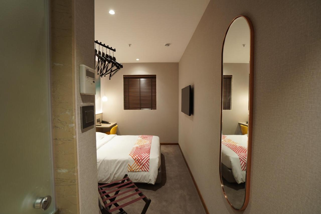 Ginger Mumbai, Goregaon Екстер'єр фото